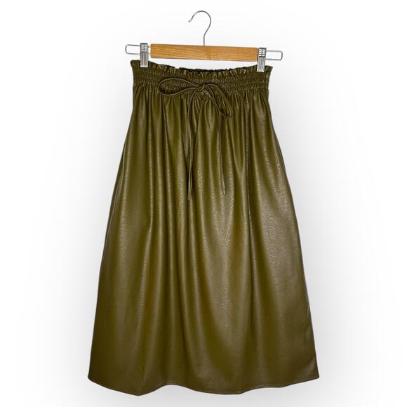 Tuckernuck Dresses & Skirts - Tuckernuck NWT Vegan Leather Midi Skirt Size S Olive Green Elastic Waist Bow